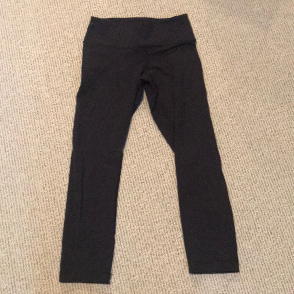 Lululemon size 2 crop low rise black leggings